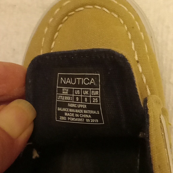 Nautica kids size 9 tan canvas top adjustable strap - Picture 3 of 8